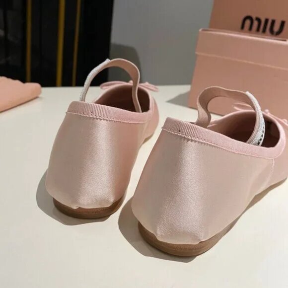 Miu Miu White Ballet Flats with Bow - Picture 8 of 8